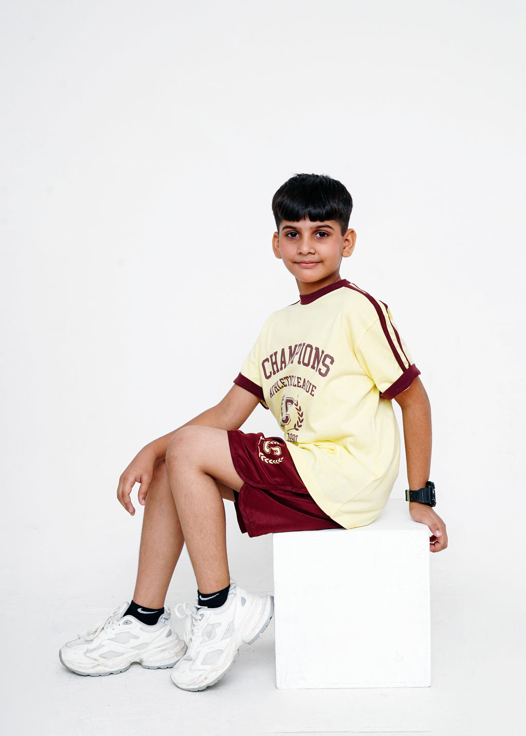 CONTRAST TEE AND SHORTS PAIR