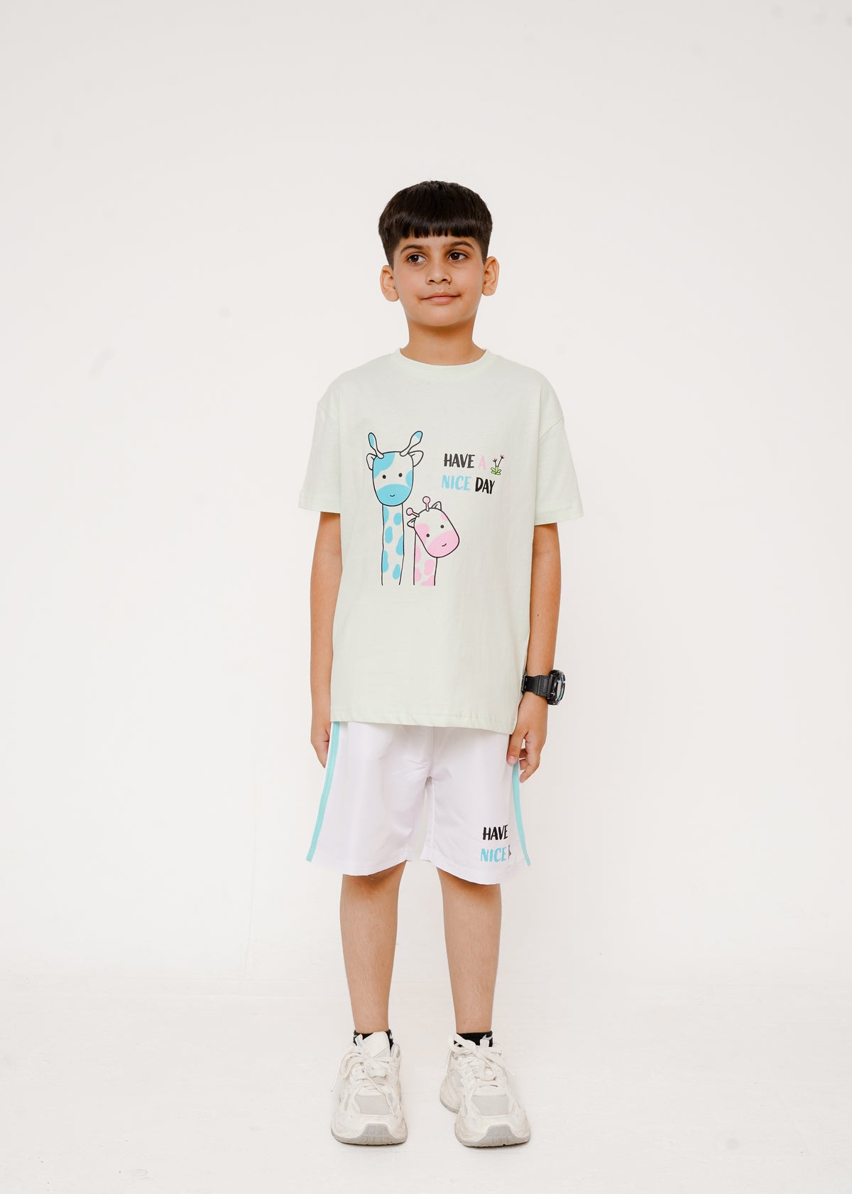 PRINTED TEE AND SHORTS