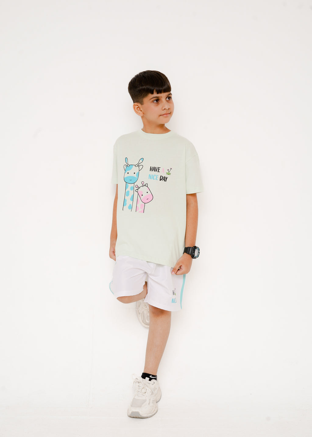 PRINTED TEE AND SHORTS