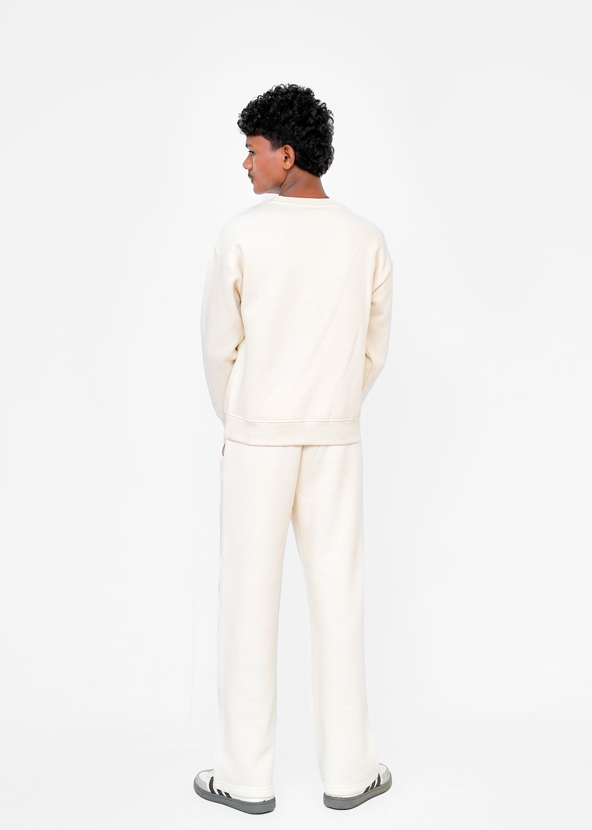 EMB SWEAT SUIT